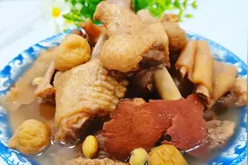 茯苓老鸭药膳汤这样搭配，经常上火、湿气重、脾胃差的赶紧收藏视频封面