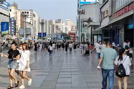 天津•解放路步行街~位于滨海新区核心区~毗邻海河外滩公园...视频封面
