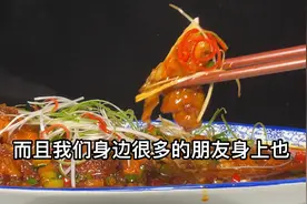 大厨分享焖烧江团的江湖做法，皮糯肉嫩，酥软成型，安逸得很视频封面