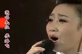 重温老区红歌《红军阿哥你慢慢走》悲壮的画面，深情演唱让人泪目视频封面