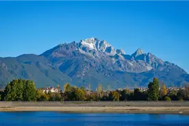 云南丽江发现一座小众公园，隐藏着玉龙雪山，最佳观景点视频封面
