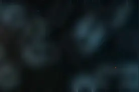 如何快速花光十个亿视频封面