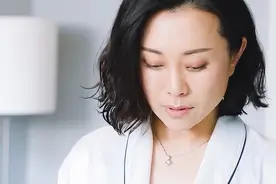 屋内有人(大结局)视频封面