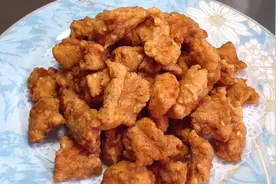 厨师长教你干炸肉段家常做法，步骤详细，香辣酥脆下酒又下饭视频封面