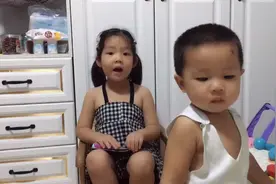 姐姐给弟弟讲故事，全靠编啊！视频封面