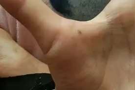 老人说过，手上的朱砂痣 代表你有喜欢的人视频封面