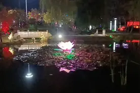 当我心情不好的时候，就会来这边听听音乐看看夜景，来解解压。视频封面