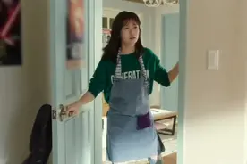 姐姐回到家去开弟弟的房门，吓得花容失色，找闺蜜倾诉视频封面
