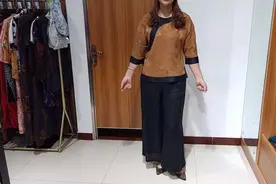 香云纱小衫和黑色肥筒裤很完美的搭配视频封面