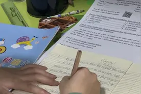 香港小学二年级英语深不深？视频封面