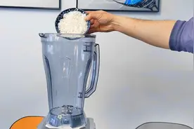 把大米倒入破壁机中，瞬间变美食，第一次见这种做法，长见识了视频封面