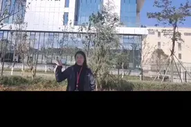 昆明大型电子厂～闻泰科技招聘啦，要求44以内识字月薪4000－5500视频封面