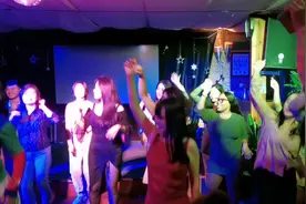 莎莎舞会现场视频封面