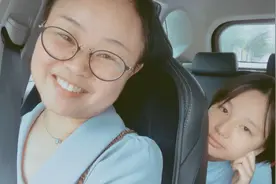 15岁女儿一夜没回家，第二天接女儿妈妈会生气吗？看看都聊些什么视频封面