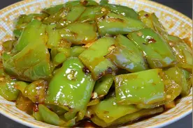 厨师长教你炒青椒的家常做法，步骤详细，香辣过瘾下酒又下饭视频封面