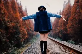 怎么和女朋友加深关系？视频封面