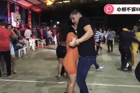 性感才是王道。微胖也是一种美视频封面