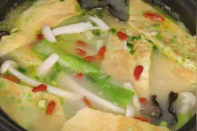 平时多给孩子做这道汤，口口都是钙，营养全面，孩子吃了长高个视频封面
