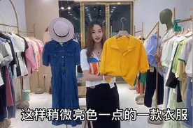 黑色过膝牛仔裙搭配5件不同风格上衣，那一套更时尚显瘦呢？视频封面