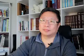 马斯克收购推特获加密世界支持？加密货币和美元是合作伙伴吗？视频封面