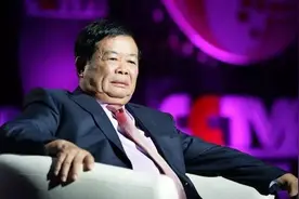 结婚10年，曹德旺爱上红颜知己，大字不识的妻子凭啥让他回心转意视频封面