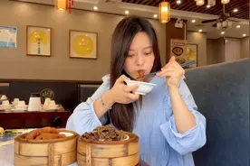 妹子工地打工3个月没发工资，就去吃人均70元广式早茶，太奢侈了视频封面