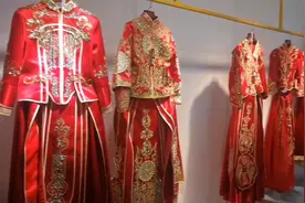 秀禾服，婚纱与敬酒服，你们觉得哪个好看视频封面