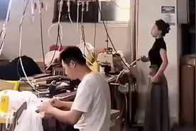 工作后惊人出汗的女员工：站立瞬间吹风，汗水如泉涌！！！！！视频封面