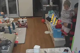 奶奶吃了没文化的亏，不知道BBQ到底是什么意思。视频封面