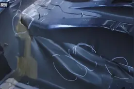 特斯拉modely和沃尔沃CX60碰撞测试！视频封面