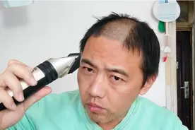 忧忧被姐姐拒绝后万念俱灰，把头发剃光了打坐，做好的饭也不想吃视频封面