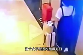 重庆，女子电梯产子完整视频曝光，原来真不是所有女人都配当妈妈视频封面