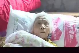 84岁老人曾是爱干净的护士，退休金5200元，如今无人赡养又脏又视频封面
