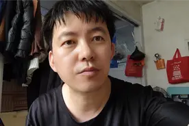 奥康鞋厂招聘仓库员都要大专学历，以前初中学历就可以，太卷了视频封面