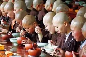 尼姑出家人的生活视频封面