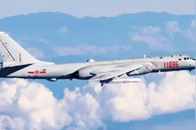 亮剑！我空军“轰六K”携鹰击12南海“模拟攻击”勇斗美航母视频封面