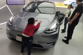 特斯拉 Model Y 2024款后轮驱动版，详细视频视频封面