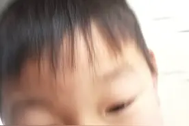 人家刚满18岁呢，哥哥视频封面