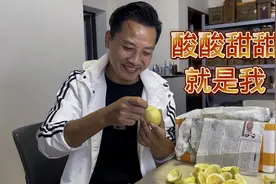 大树连续吃了20个百香果，根本停不下来，最后才发现正确开果方法视频封面