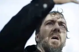 风雨中的坚持，不屈不挠的斗志！视频封面