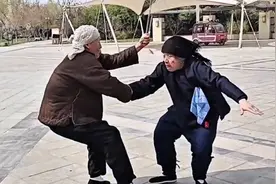 全网跳舞最搞笑的老太婆视频封面