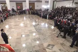 2025全国人大首场代表通道，我有幸作为第一位代表出场，接受媒体视频封面