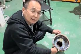 柴火炉室内点火、取暖演示，黑不黑底测试！视频封面