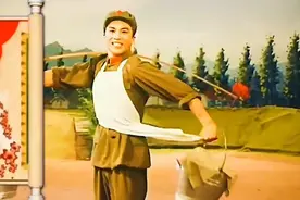 军民一家亲，1964年原版《洗衣歌》，尊重经典勿要篡改歌在军营！视频封面