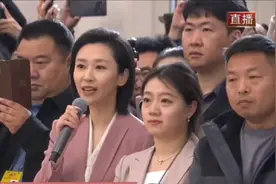 今天一大早，雷军接受央视记者采访！表达清晰、有条理！视频封面