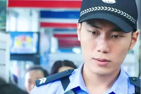 智障女孩在超市偷吃被带走，不料因一时疏忽酿成大祸视频封面