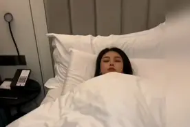 美女老板爱上了小伙子视频封面