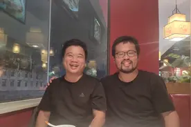故地重游，老友相见，分外开心，相谈甚欢视频封面