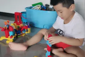 机器人世界视频封面