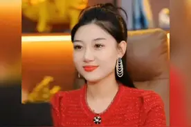 羊有跪乳之恩，鸦有反哺之义，为人子女者个万谨记百善孝为先。视频封面